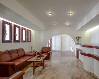 Aeolis Boutique Hotel - נאקסוס - דלפק קבלה