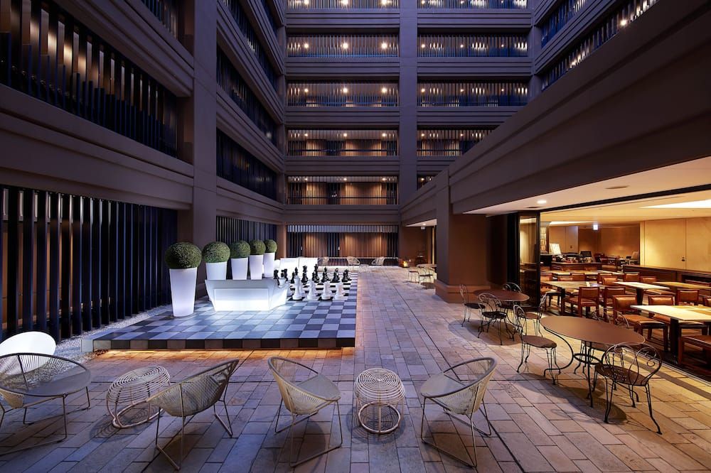 Villa Fontaine Kobe Sannomiya - קובה - פטיו