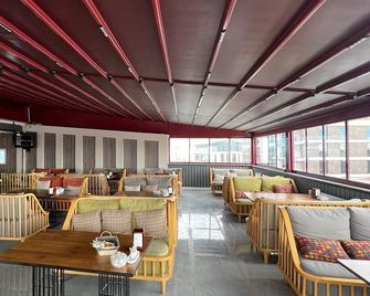 Elegrand Hotel - Van - Lounge