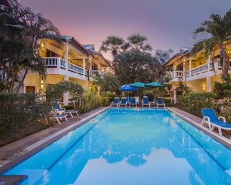 Ya Nui Resort - Rawai - בריכה