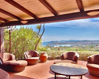 Cottage Dolcevita by KlabHouse - Porto Rafael - Balcony