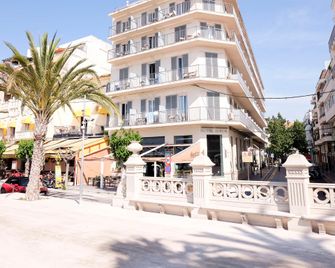 Hotel Subur - Sitges - Gebäude