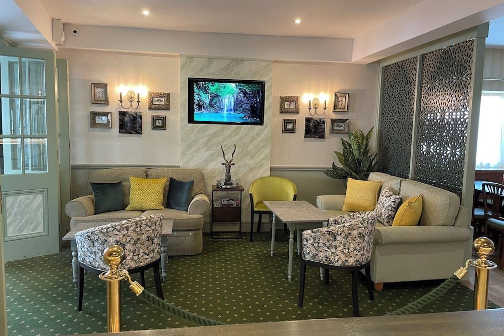 Falcon Hotel - Carmarthen - Salónek