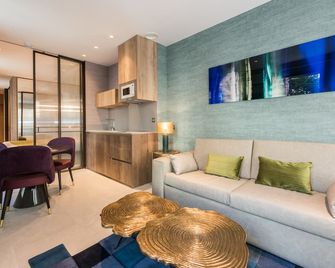 The Garden Suites - Madrid - Sala de estar