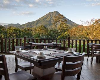 Arenal Manoa Resort & Hot Springs - לה פורטונה - מרפסת