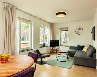 Stayci Serviced Apartments Central Station - The Hague - Living room