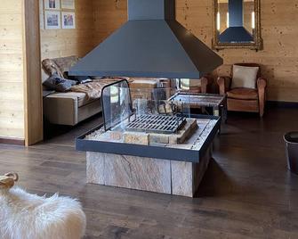 Contemporary chalet, panoramic view - Ormont-Dessus - Living room