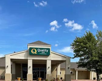 Quality Inn Eastland I-20 - Eastland - Будівля