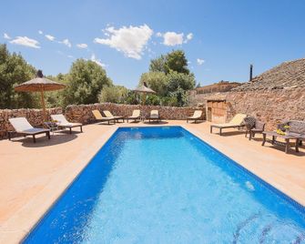 Soncaldes Vuit - Llucmajor - Piscina