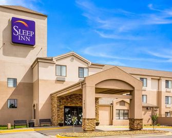 Quality Inn Kansas City International Airport - Kansas City - Building