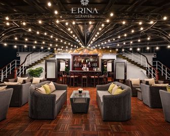 Erina Cruise - Ha Long - Balcony