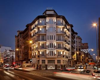Hotel Avenida - Pamplona - Κτίριο