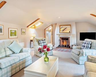 The Old Stables - Letheringsett - Holt - Living room
