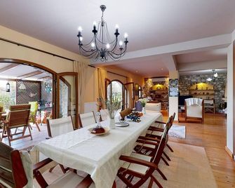 Primavera Villa Sea view - Selianitika - Essbereich