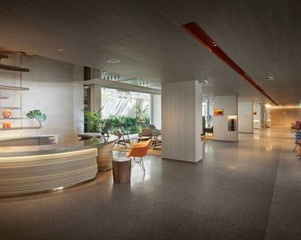 Zen/ 2 Bdrs/ Akat/ Monthly - Bangkok
