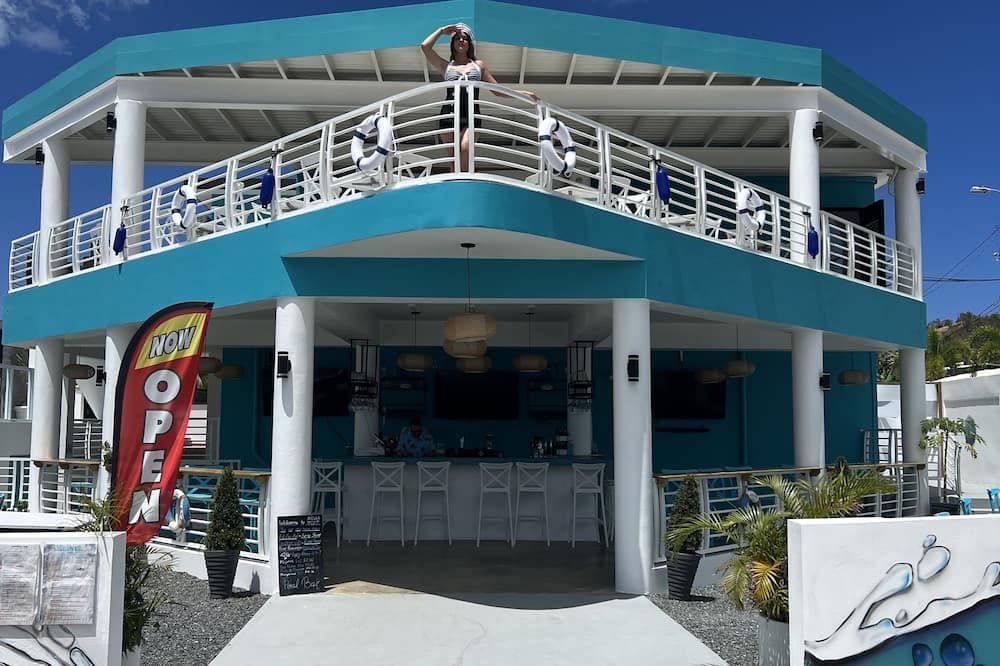 Aqua Marina Beach Club - Rincon - Building