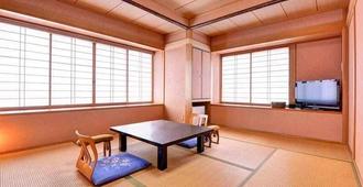 Kappo Ryokan Shiratame Ryokan - Iwakuni - Dining room