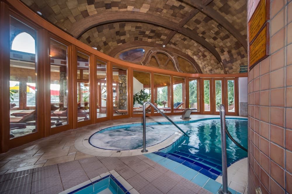 Hotel Piroska - Buk - Piscina