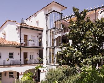 Hotel Varinia Serena - Balneario de Alange - Alange - Building