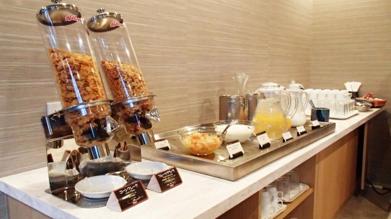 Osaka Riverside Hotel