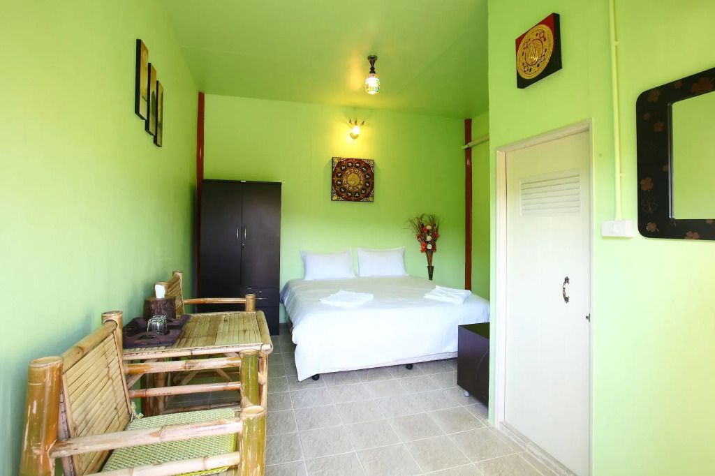 بي بي رد تونا هت