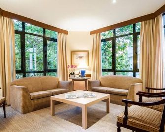 إيسباهوتيل بلازا باسيليكا - مدريد - غرفة معيشة