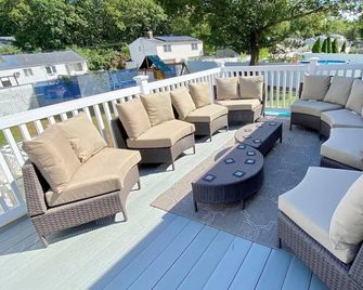 The Cozy Manor of Farmingville - Farmingville - Balcón