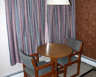 Windsor Motel - New Windsor - Dining room