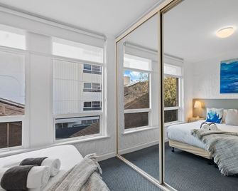 Belle Escapes - Summer's Endless Coastal Escape - Glenelg North