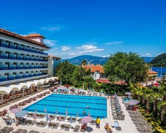 L'etoile Hotel - İçmeler - Pool