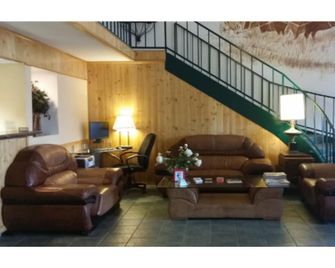 Stage Coach Inn By Capital O Ogallala I 80 - Ogallala - Lobby