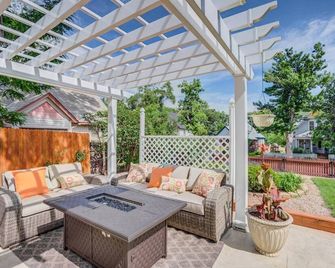 3br Downtown - New Hot Tub - Olympic Training Center - Colorado Springs - Patio