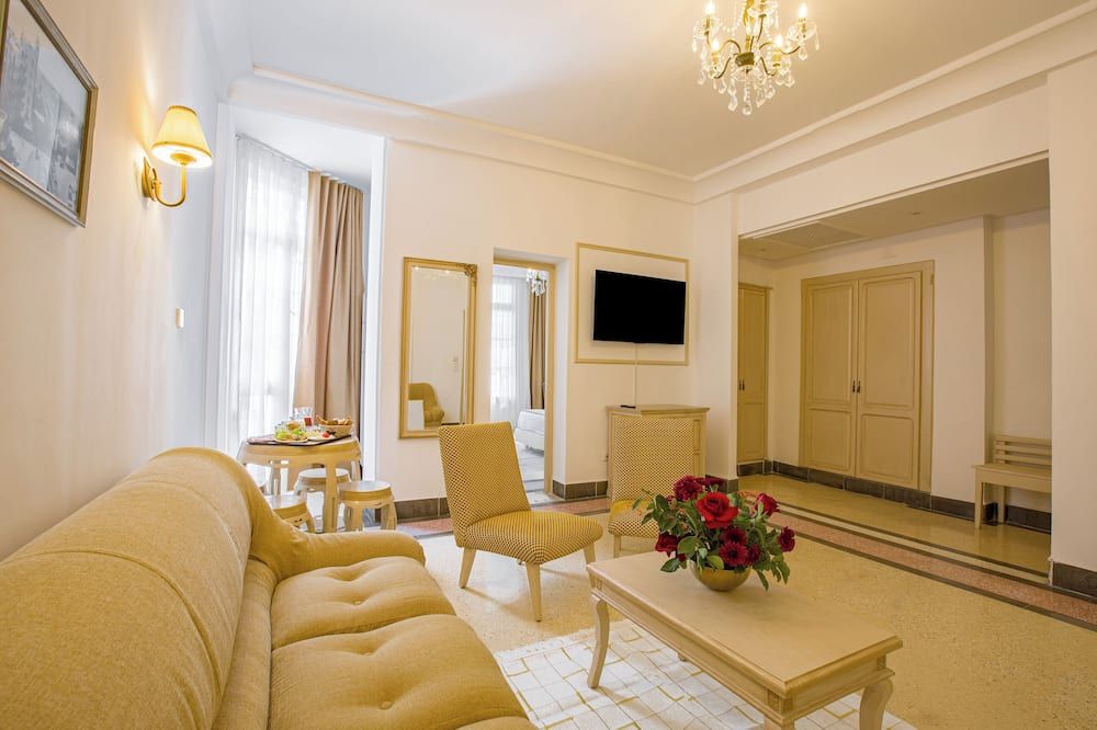 Majestic Hotel