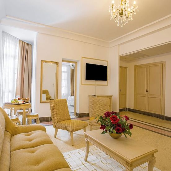 Majestic Hotel image 1