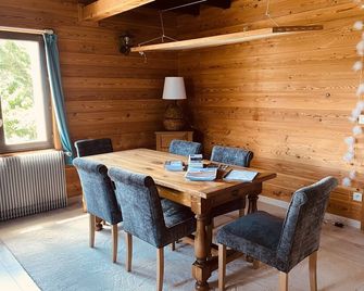 Belle Maison Chaleureuse au Coeur de la Nature Dans le Queyras - Eygliers - Comedor
