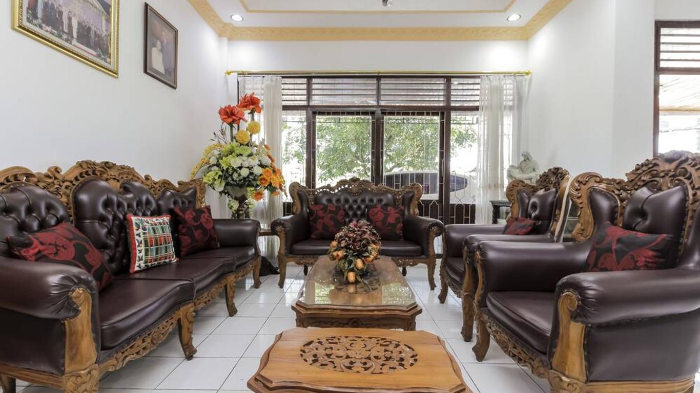RedDoorz near Sam Ratulangi Airport Manado