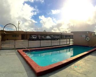 Coral Roc Motel - Florida City - Svømmebasseng