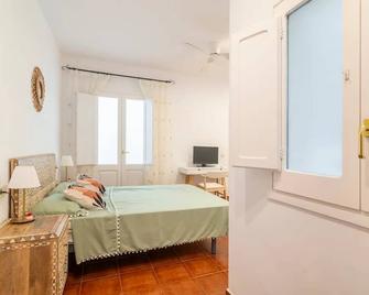 Apartamento Centro Tossa de Mar. A 100m de la Playa - Tossa de Mar - Schlafzimmer