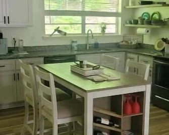 Watts Bar Lake the Thomas House 2489 River Rd. Kingston Tn 37763 - Kingston - Keuken