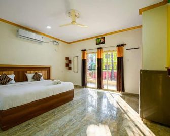 Ronz Vista Da Praia - Calangute - Habitación