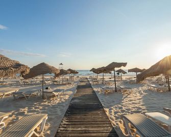 Marhaba Beach - סוס - חוף