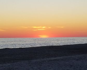 donovan's Reef - Oak Island - Playa
