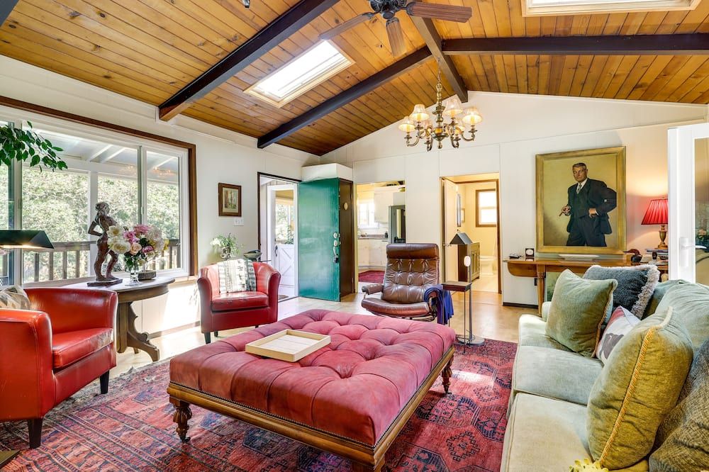 Lakefront Glen Ellen Cabin With Views Ne - Glen Ellen - Wohnzimmer