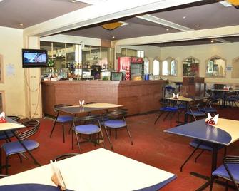 OYO Hotel Keshari - Bhubaneswar - Restaurant