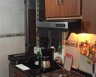 santafe del tintal apartment behind the library - Bogotá - Cocina