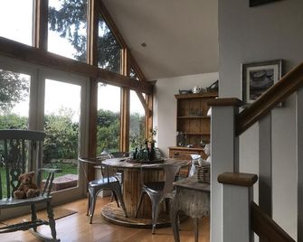 The Old Dower House - Whitchurch - Dining room