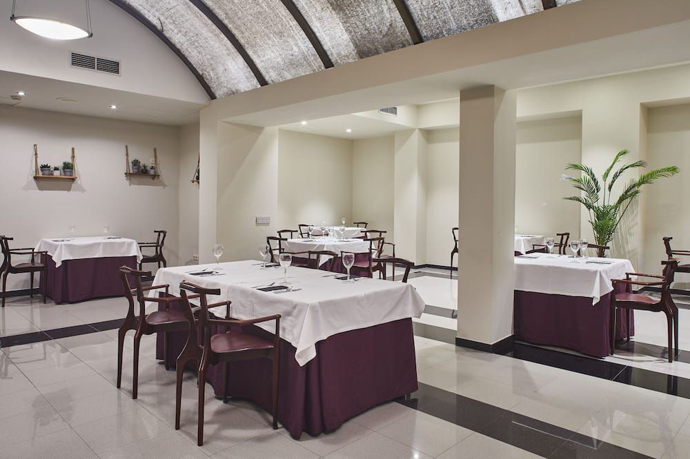 Silken Rona Dalba - סאלאמנקה - מסעדה