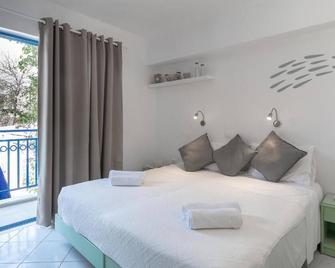 Hotel Nathalie - Ialysos - Bedroom