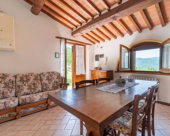 Pugnano Alto - appartamento Tabacco - Lisciano Niccone