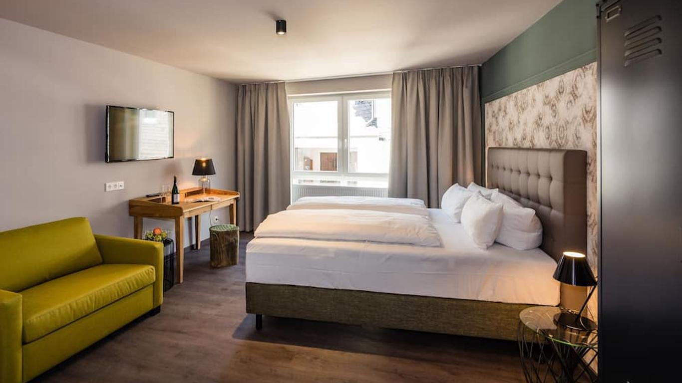 Hotel Goldene Traube - by Neugart